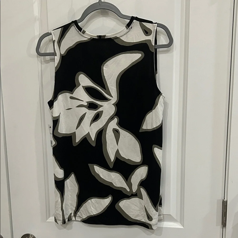 Bundle of Nine West Soft-Spun Abstract Patterned Sleeveless Tank Tops - Picture 7 of 7